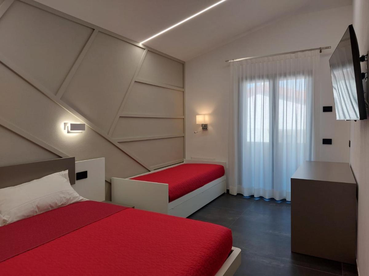 Incantos Charme B&B Тортолі Екстер'єр фото