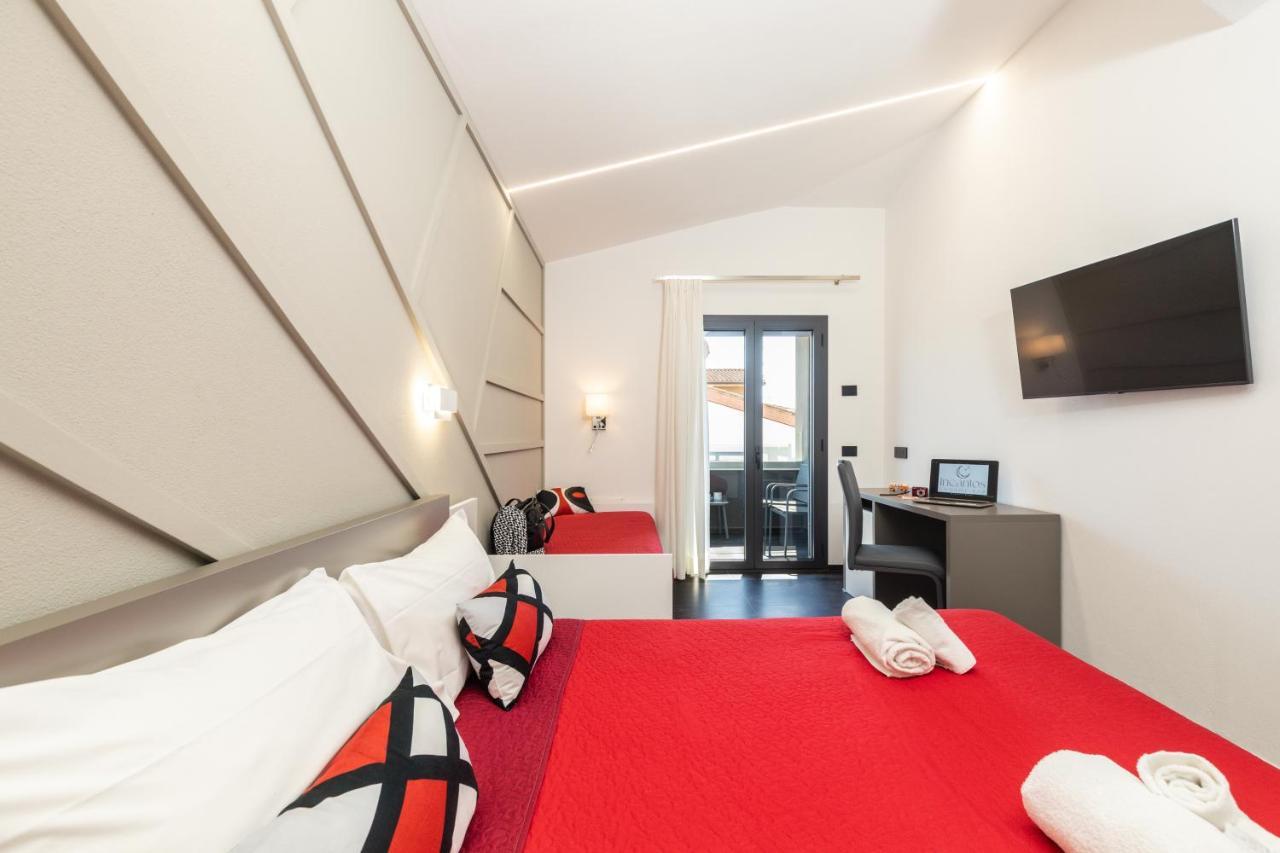 Incantos Charme B&B Тортолі Екстер'єр фото