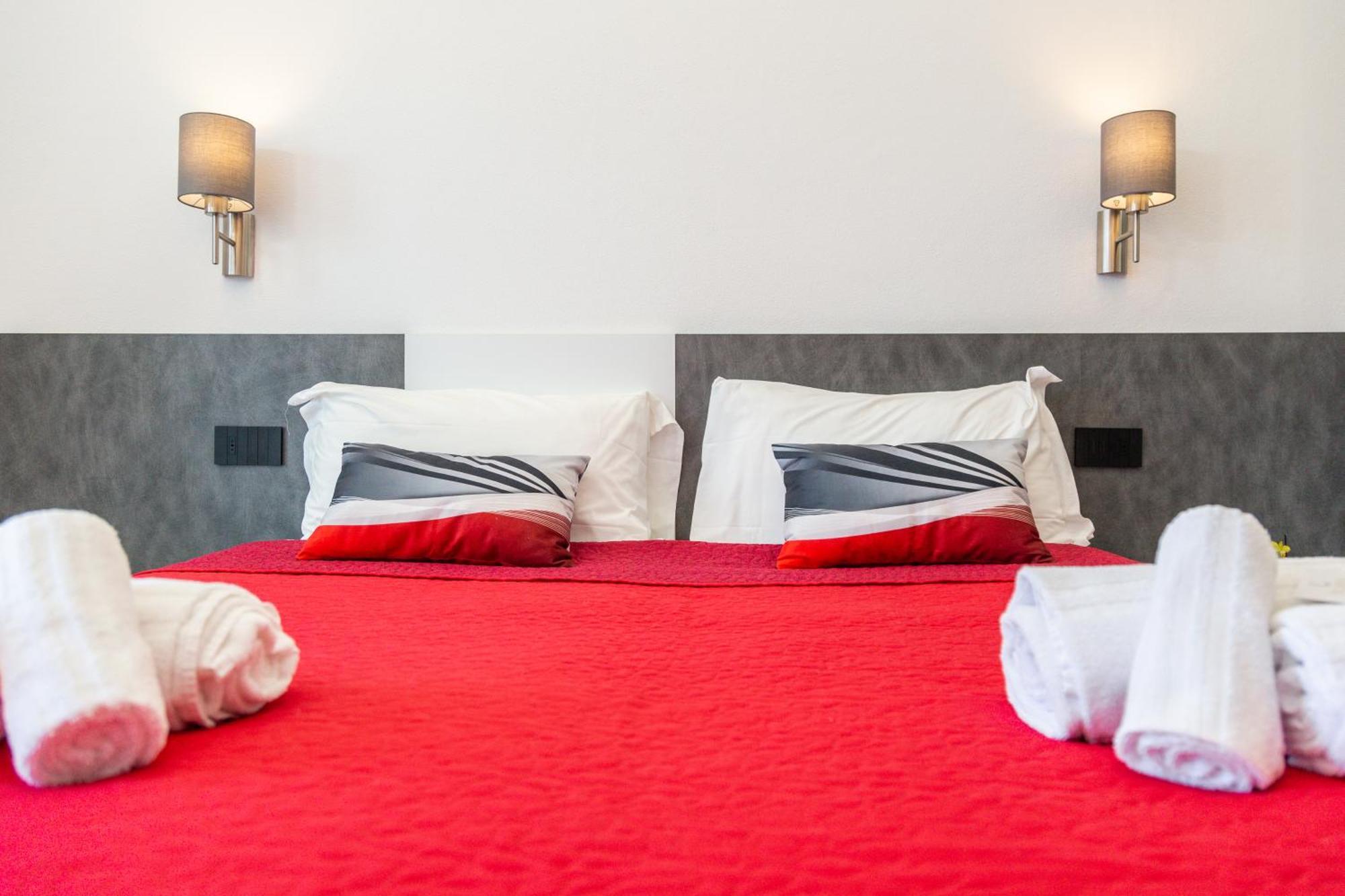 Incantos Charme B&B Тортолі Екстер'єр фото
